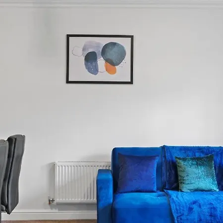 Lovely 4 Bedroom House In - Sleeps 10 * York