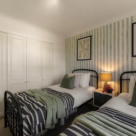 Holiday home Lovely 4 Bedroom House In - Sleeps 10