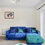 Holiday home Lovely 4 Bedroom House In - Sleeps 10 York