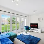 Holiday home Lovely 4 Bedroom House In - Sleeps 10 York